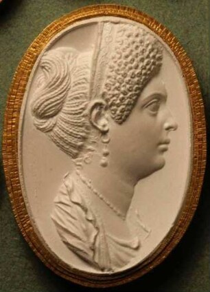Profilbildnis der Julia mit Diadem (Daktyliothek, Zweites Historisches Tausend)