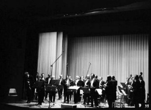 Badenweiler: Kurhaus Badenweiler, Einweihung; Konzert des Bremer Kammerorchesters
