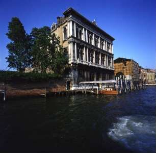 Palazzo Vendramin-Calegri