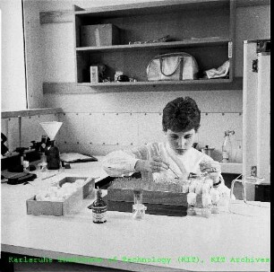 Laborarbeit im Institut für Strahlenbiologie (IStB)