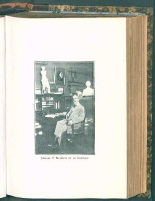 Joaquín V. González en su escritorio [Fotografía]