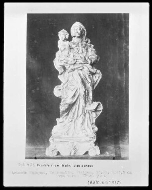 Stehende Madonna