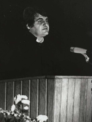 [Freie Volksbühne. Gerhart-Hauptmann-Preis. Peter Turrini]