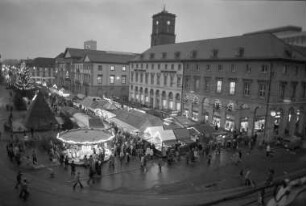 6. Karlsruher Weihnachtsmarkt (Christkindlesmarkt) auf dem Marktplatz