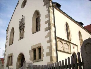 Langhaus von Südwesten über Giebelseite-Barock weitgehend erneuert