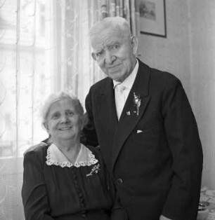 Diamanthochzeit des Ehepaars Julius und Luise Schwab aus der Uhlandstraße 35.