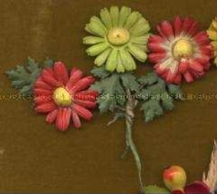 Deutsches Rotes Kreuz, Wiesen- und Feldblumen (Gänseblümchen), Spendenabzeichen zugunsten des Kriegswinterhilfswerks 1942
