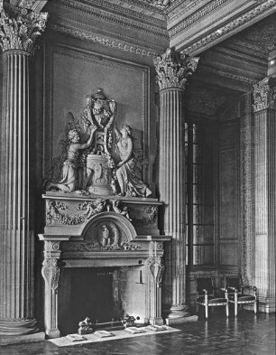 Maisons-Laffitte (Yvelines), Château de Maisons-Laffitte, Kamin, Schloss 1642-1651 von Francois Mansart