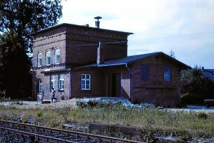Treuholz: Bahnhof