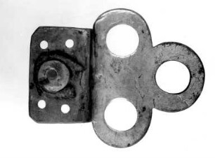 Beschlag in Dreipassform