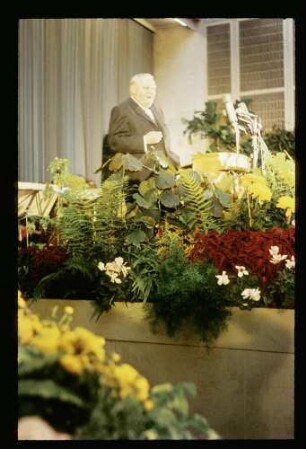 Minister Ludwig Erhard 13.9.58.