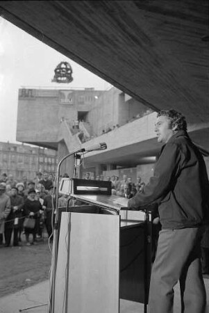 Richtfest für den Neubau des Badischen Staatstheaters am Ettlinger Tor