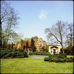 Potsdam, Neuer Garten, Damenhaus und Orangerie.