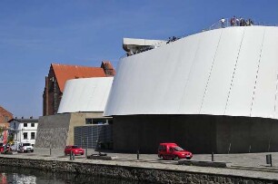 Stralsund - Ozeaneum : Aufgenommen vor dem Ozeaneum von Stralsund am 21. April 2011