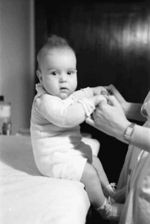 Bukarest: Baby Welkisch mit Frau Welkisch