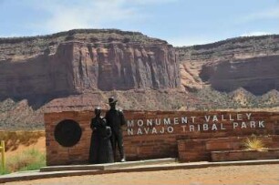 Denkmal am Eingang zum Monument Valley Park