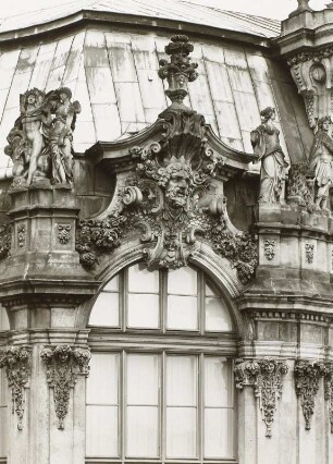 Wallpavillon