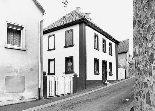Niddatal, Schloßgasse 12