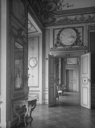 Gelber Salon