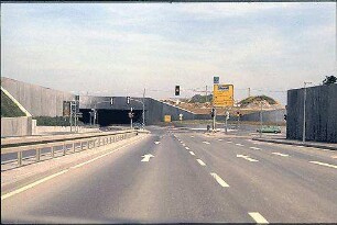 Knotenpunkt B312/Flughafenrandstraße, Zufahrt von Westen