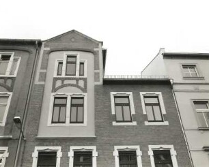 Wurzen, Kleiststraße 8. Wohnhaus (1880/1890). Obergeschossfenster