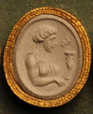 Profilkopf der Ceres mit Sichel und Füllhorn (Daktyliothek, Erstes Mythologisches Tausend)