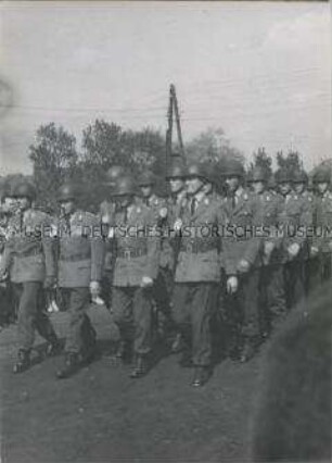 Marschierende Bundeswehrsoldaten