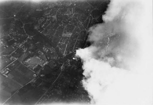 Freiberg in Sachsen unter einer Wolke