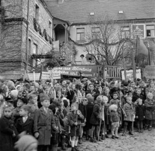 Bodenreform, Helfenberg, Rittergut; Stellvertretender Ministerpräsident Fischer