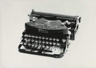 Schreibmaschine "Kleinadler Modell 1" der Adlerwerke vorm. Heinrich Kleyer