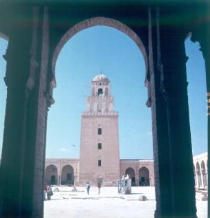 Kairouan. Blick in den Hof der Großen Moschee, 1977