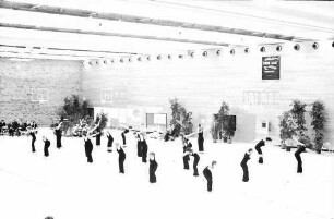Freiburg: Einweihung Uni-Sportstadion, Gymnastikvorführungen