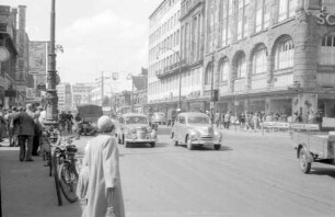 Frankfurt: Verkehr auf der Zeil