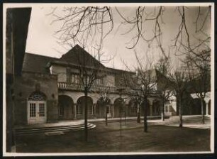 Konzertsaal im Kurhaus, Bad Nauheim: Hofansicht von Westen