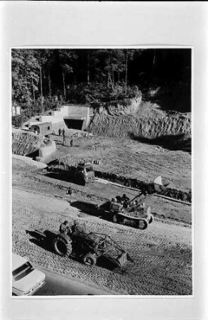 Freiburg i. Br.: Schlossbergbunker, Eingang Schlossbergstraße mit Baustelle