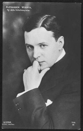Porträt Alexander Wierth : Porträt des Schauspielers Alexander Wierth. Fotografie (Weltpostkarte) von Bruno Wiehr. Dresden, 1915