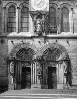 Straßburg. Straßburger Münster. Südliches Doppelportal (um 1230)