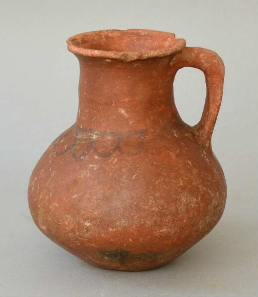 Clay vessel with handle