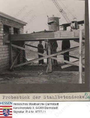 Darmstadt, Staatsbauschule und Ingenieurschule - Neubaustelle - Bild 1 und 2: Probestück der Stahlbetondecke