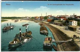 Riesa. Landungsbrücke mit Schleppern und Lastkähnen