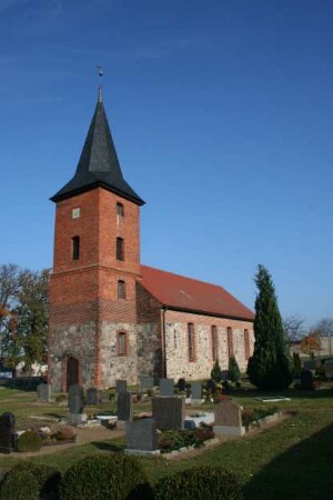 Schönermark, Dorfstraße