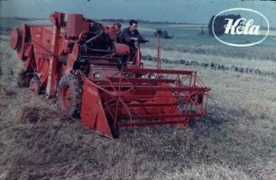 Fotografie: Mähdrescher selbstfahrend, Getreideernte