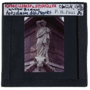Potsdam, Alter Markt,Potsdam, Knobelsdorff/Heymüller, Alter Markt, Obelisk : Detail, Sockelfiguren antiker Redner