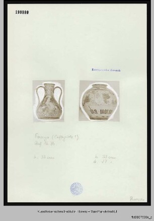 Zweihenkliges Apothekergefäß mit der Darstellung einer literarischen Figur, floralem Dekor und einer Inschrift