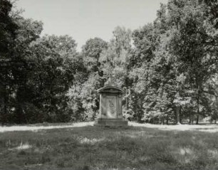 Denkmal für Carl Dietrich Lothar Graf von Hohenthal
