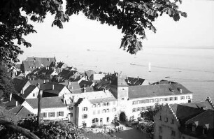 Meersburg: Von oben auf Tor