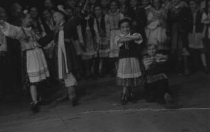 Kinderensembles aus Polen und Bulgarien : Auftritt von Volkstanzgruppen