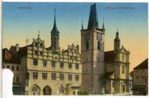 Leitmeritz. Rathaus (1541) und Stadtkirche (1731)