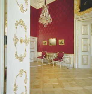 Ehemalige fürstbischöfliche Residenz — Nördliche Kaiserzimmer & Appartement der Kaiserin — Rotes Kabinett & Raum 16