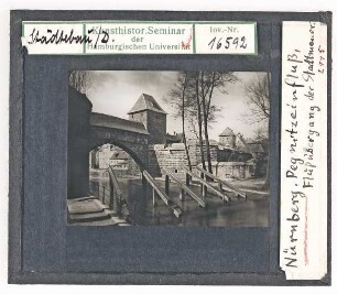 Nürnberg: Pegnitzeinfluß, Flussübergang der Stadtmauer
